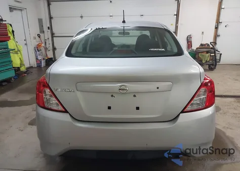 2015 Nissan Versa 1.6 S из США, поврежденный, VIN 3N1CN7AP2FL933870